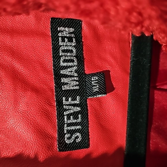 Steve Madden Red Teddy Jacket - Picture 3 of 6